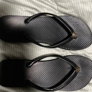 Toribirch flip flops